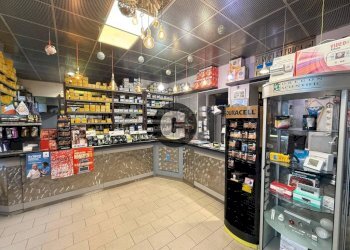 Zona - Commercial Activity via Principi d'Acaja, 42, Torino (neighborhood Cit Turin) - photo 1