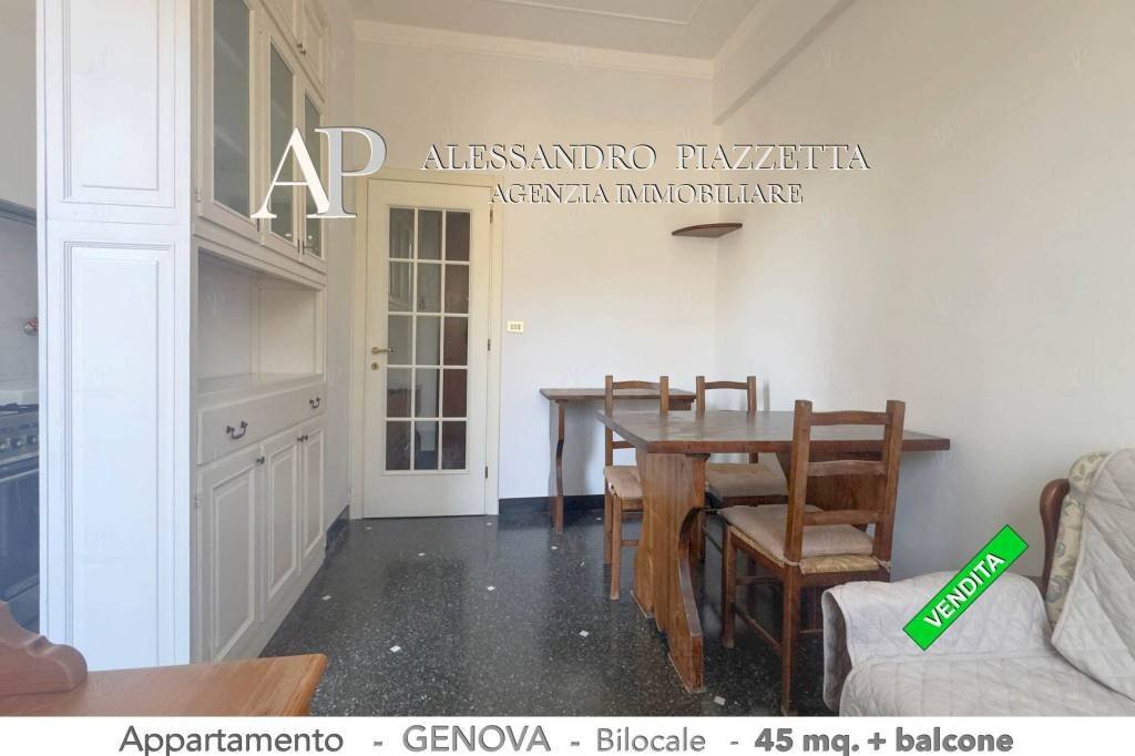 Salone - Two-room apartment Genova (neighborhood Marassi) - photo 3