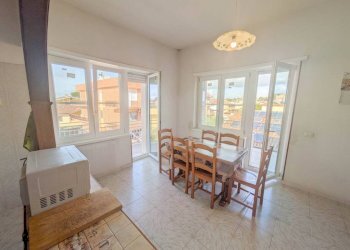 Sala da pranzo - Four-room apartment via Antonio Roveggio, hamlet Dragona, Roma - photo 6