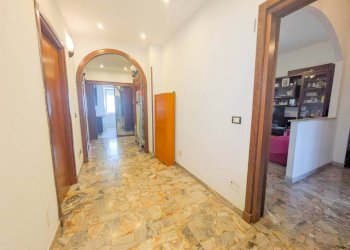 Corridoio - Four-room apartment via Antonio Roveggio, hamlet Dragona, Roma - photo 11