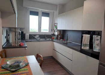 WhatsApp Image 2026-05-10 at 10.44.29 (2).jpg - Three-room apartment Piazzale Charlie Chaplin 21, Parma (neighborhood Oltretorrente) - photo 10