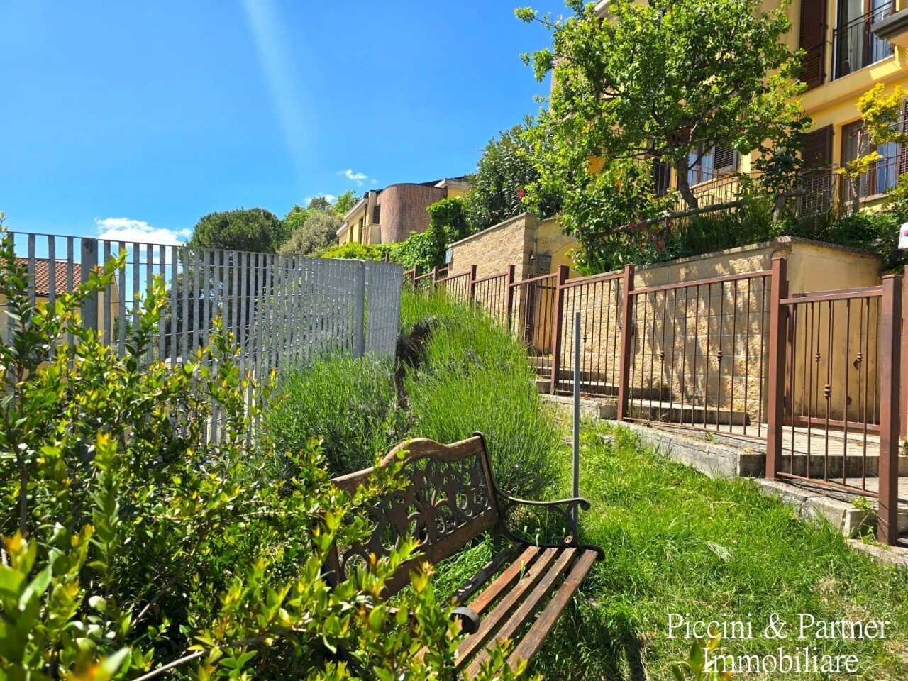 02.jpg - Villa a Schiera Via della Madonnina 30, Torrita di Siena - foto 2