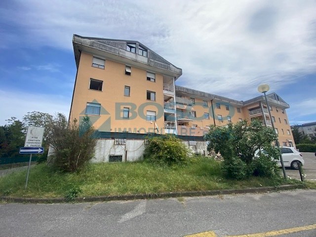 30.jpg - Quadrilocale Via San Martino, Follo - foto 2