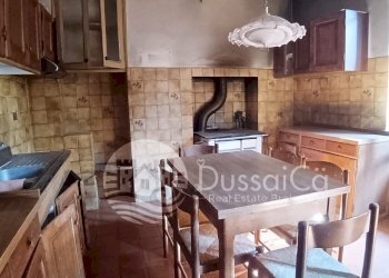 Four-room apartment viale rimembranze, Apricale - photo 8