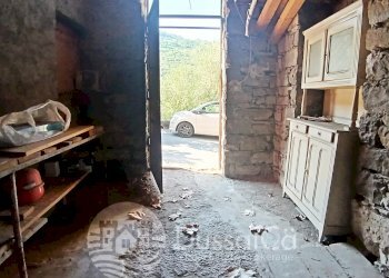 Four-room apartment viale rimembranze, Apricale - photo 16