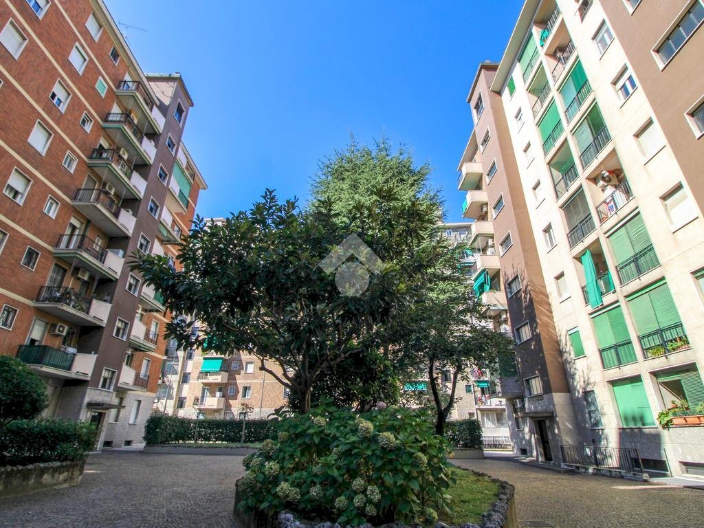 Two-room apartment Viale rapisardi, Milano (neighborhood Bruzzano) - photo 1
