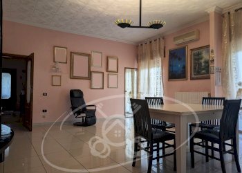 Three-room apartment Piazzale San Giuseppe Artigiano, 9, Foggia - photo 1