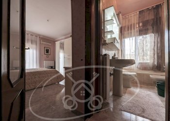 Three-room apartment Piazzale San Giuseppe Artigiano, 9, Foggia - photo 33
