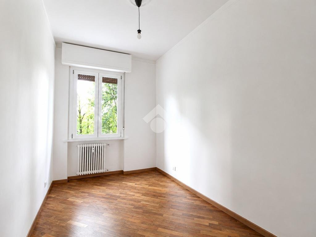 Three-room apartment Via Gaspare Spontini, Parma (neighborhood Cittadella) - photo 3