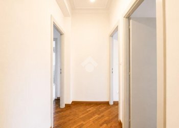 Three-room apartment Via Gaspare Spontini, Parma (neighborhood Cittadella) - photo 2