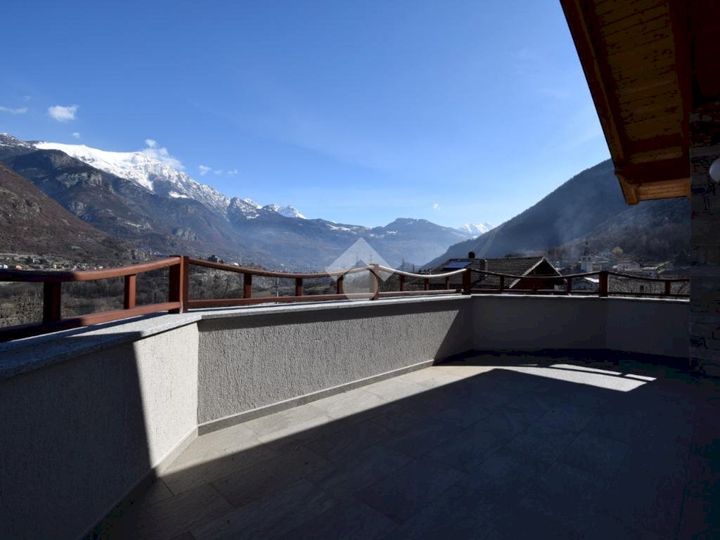 Three-room apartment Frazione Banchet, Pontey - photo 2