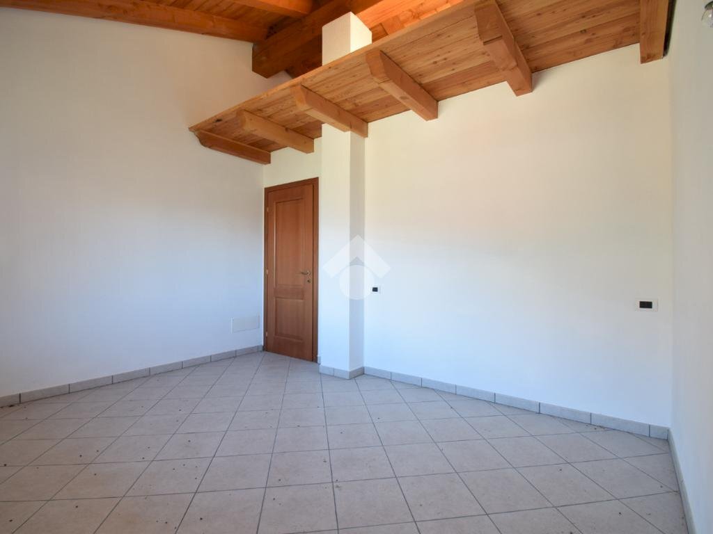 Three-room apartment Frazione Banchet, Pontey - photo 3