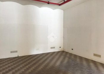 Negozio frazione Campore, Valdilana - foto 13