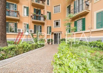 Three-room apartment Via Nemorense, Roma - photo 5