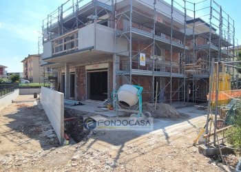 Foto 2 - Appartamento via testi
 
57, Castelnuovo del Garda - foto 2