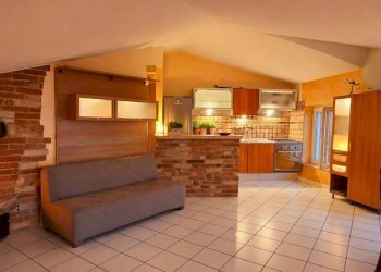 Foto 3 - Attic via osimo
 
19, Fermo - photo 3