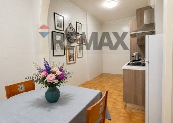 Sala da pranzo - Three-room apartment Via Principe di Piemonte
 
54, Casoria - photo 7