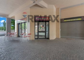 Vetrine - Commercial Activity via Della Filanda
4, Vanzago - photo 11