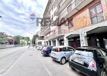 Edificio all\'aperto - Ufficio Via Leonardo Da Vinci
22, Cernusco sul Naviglio - foto 46