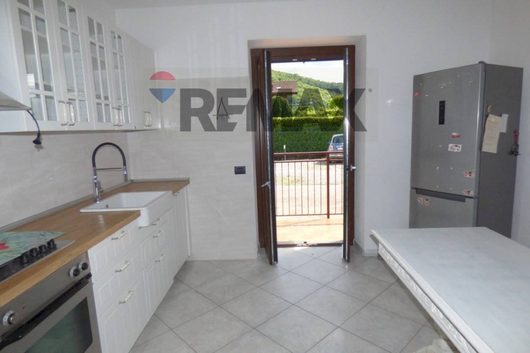 Cucina - Trilocale Via del cattel
 
19, Luino - foto 1