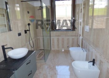 Bagno - Three-room apartment Via del cattel
 
19, Luino - photo 17