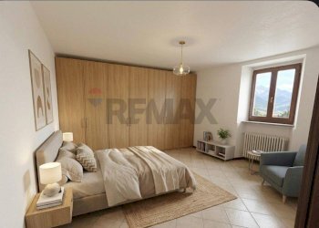 Camera / camera da letto - Two-room apartment Cunardo - photo 9