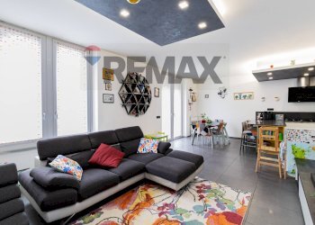 Sala da pranzo - Three-room apartment Via Ulisse Merini
 
19, Varese - photo 2