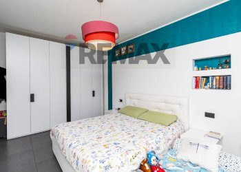 Camera / camera da letto - Three-room apartment Via Ulisse Merini
 
19, Varese - photo 8