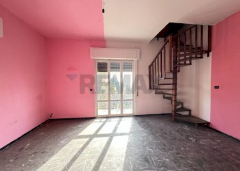 Stanza vuota - Villa Gorizia
 
18, Gemonio - foto 13
