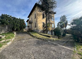 Casa all\'aperto - Villa Gorizia
 
18, Gemonio - foto 27