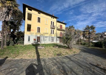 Edificio all\'aperto - Villa Gorizia
 
18, Gemonio - foto 30