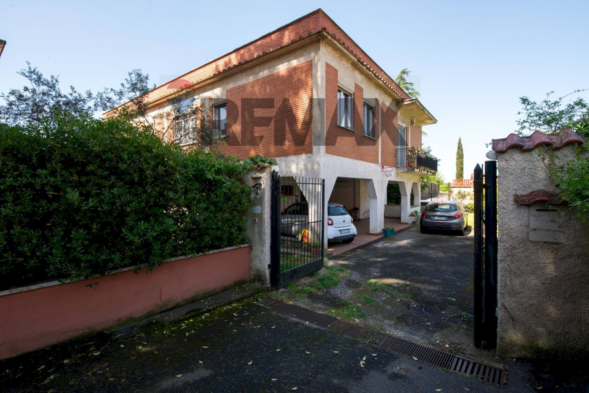 Casa all\'aperto - Villa Via Aldo Moro
 
9, Castelnuovo di Porto - foto 1
