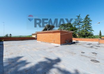 Terrazza - Villa Via Aldo Moro
 
9, Castelnuovo di Porto - foto 41
