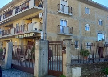 Edificio all\'aperto - Appartamento Via Salvo D'Acquisto
 
63, Caltagirone - foto 1