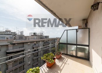 Balcone - Four-room apartment Via Gambetta
 
2, Catania - photo 3