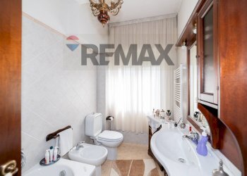 Bagno - Four-room apartment Via Gambetta
 
2, Catania - photo 6