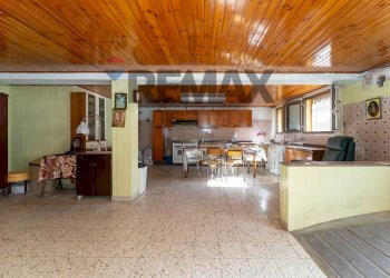 Sala da pranzo - Casa indipendente Via San Nullo
 
80, Catania - foto 7