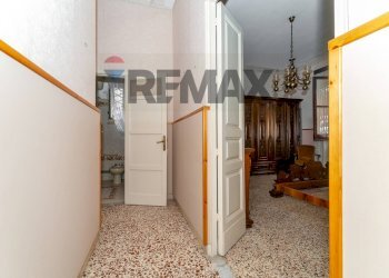 Hall / corridoio - Casa indipendente Via San Nullo
 
80, Catania - foto 42