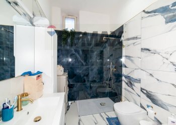 Bagno - Apartment Via Macaluso
 
83, Catania - photo 12