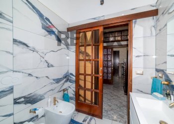 Bagno - Apartment Via Macaluso
 
83, Catania - photo 13