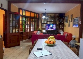 Sala da pranzo - Quadrilocale Via Regina Del Cielo
 
20, Fiumefreddo di Sicilia - foto 1