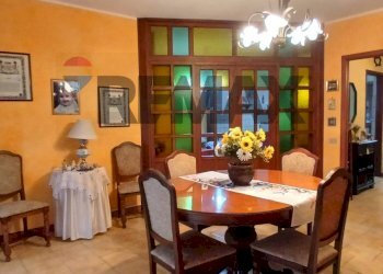 Sala da pranzo - Quadrilocale Via Regina Del Cielo
 
20, Fiumefreddo di Sicilia - foto 3