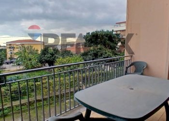 Balcone - Quadrilocale Via Regina Del Cielo
 
20, Fiumefreddo di Sicilia - foto 5