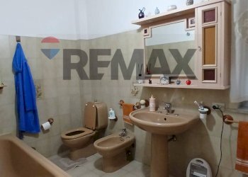 Bagno - Quadrilocale Via Regina Del Cielo
 
20, Fiumefreddo di Sicilia - foto 16