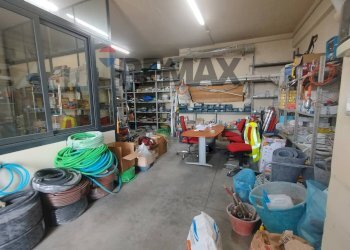 Dispensa di stoccaggio - Magazzino Via Agrigento
9, San Pietro Clarenza - foto 4