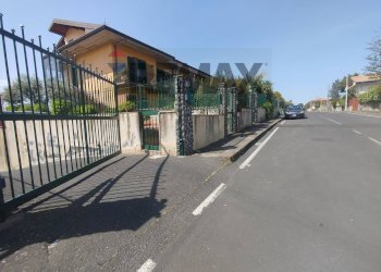 Casa all\'aperto - Magazzino Via Agrigento
9, San Pietro Clarenza - foto 6