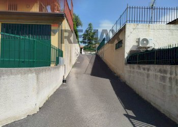 Edificio all\'aperto - Magazzino Via Agrigento
9, San Pietro Clarenza - foto 9