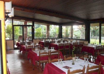 Sala da pranzo - Locale Commerciale Strada Statale 114 Km113
snc, Catania - foto 5