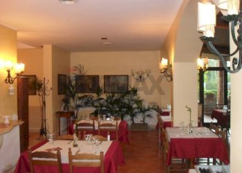 Sala da pranzo - Locale Commerciale Strada Statale 114 Km113
snc, Catania - foto 9