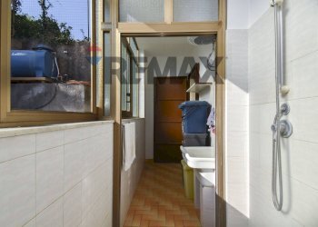 Hall / corridoio - Quadrilocale Via Provinciale Per Riposto
 
13, Acireale - foto 39